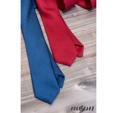 Blaue schmale Krawatte mit ineinander verschlungenen Muster